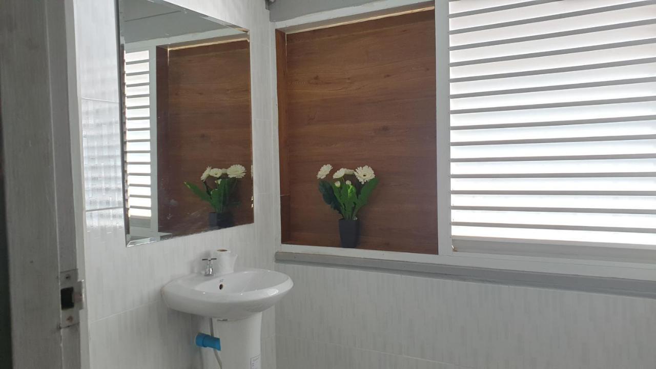 Aladdin Guest House Фи Фи Айлънд Екстериор снимка