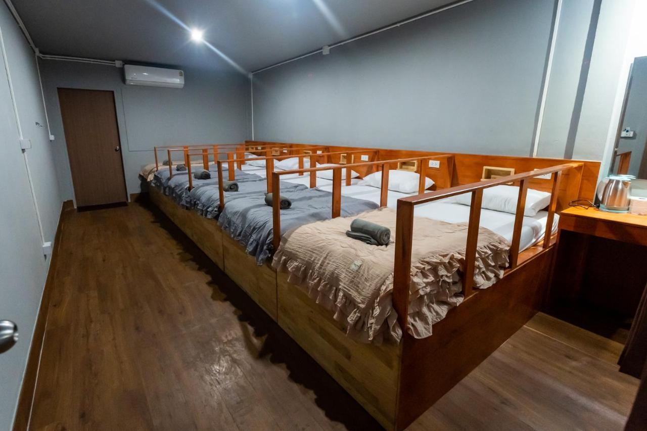 Aladdin Guest House Фи Фи Айлънд Екстериор снимка