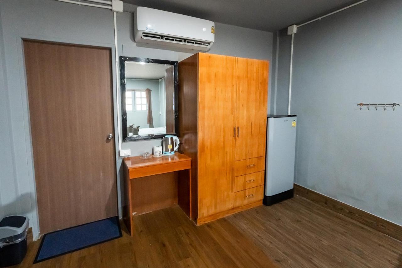 Aladdin Guest House Фи Фи Айлънд Екстериор снимка
